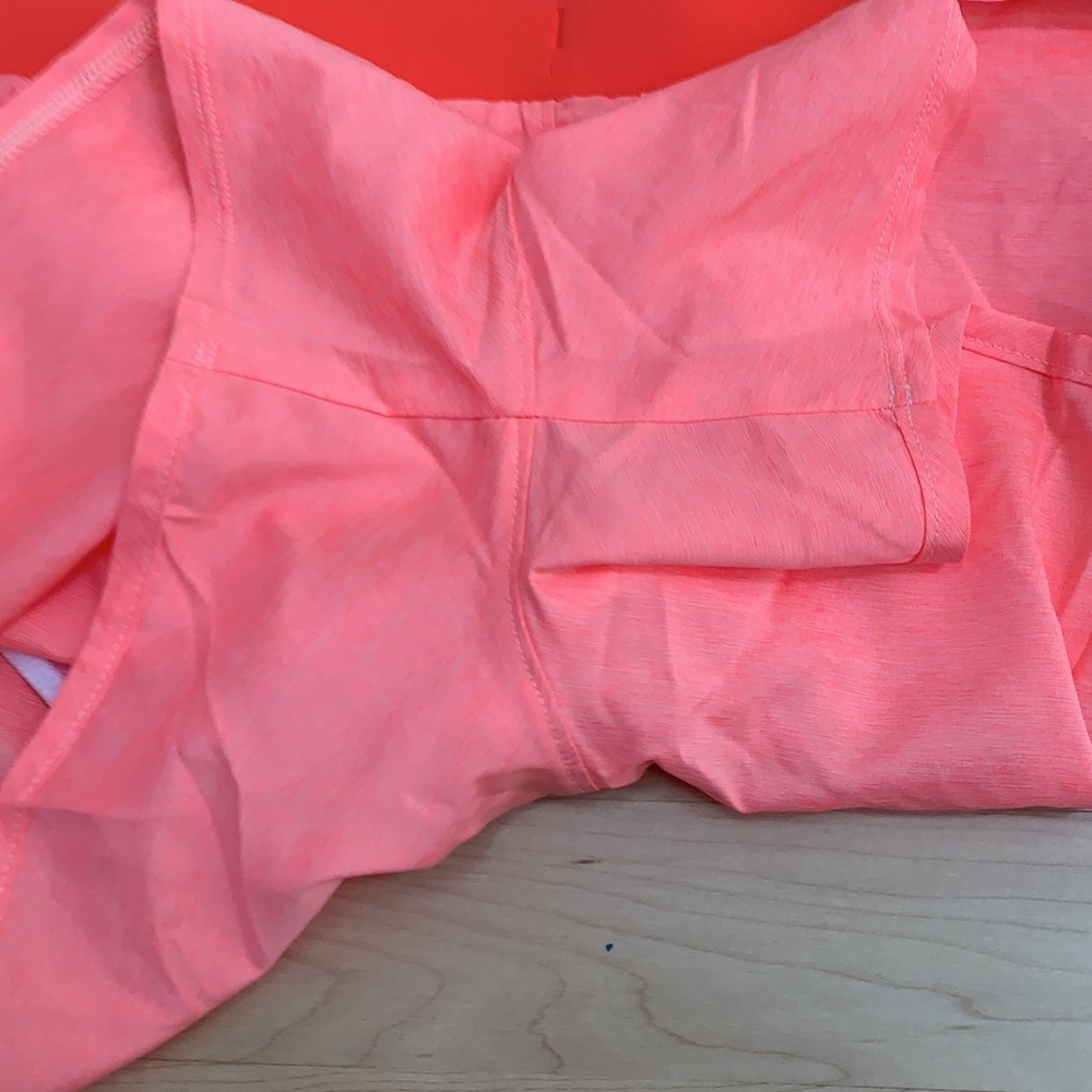 NWOT under armour shorts - Picture 7 of 8